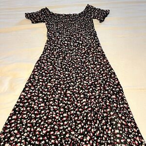 Francesca's Collections Black Floral Maxi Dress